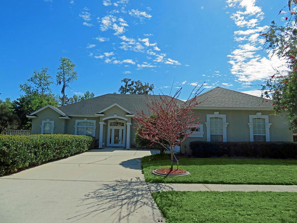 1st image of 12801 Camellia Bay Dr W