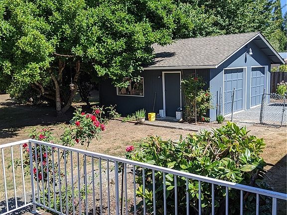 3rd image of 8301 110th St E