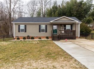 1104 Rambling Acres Cir, Lenoir, NC 28645