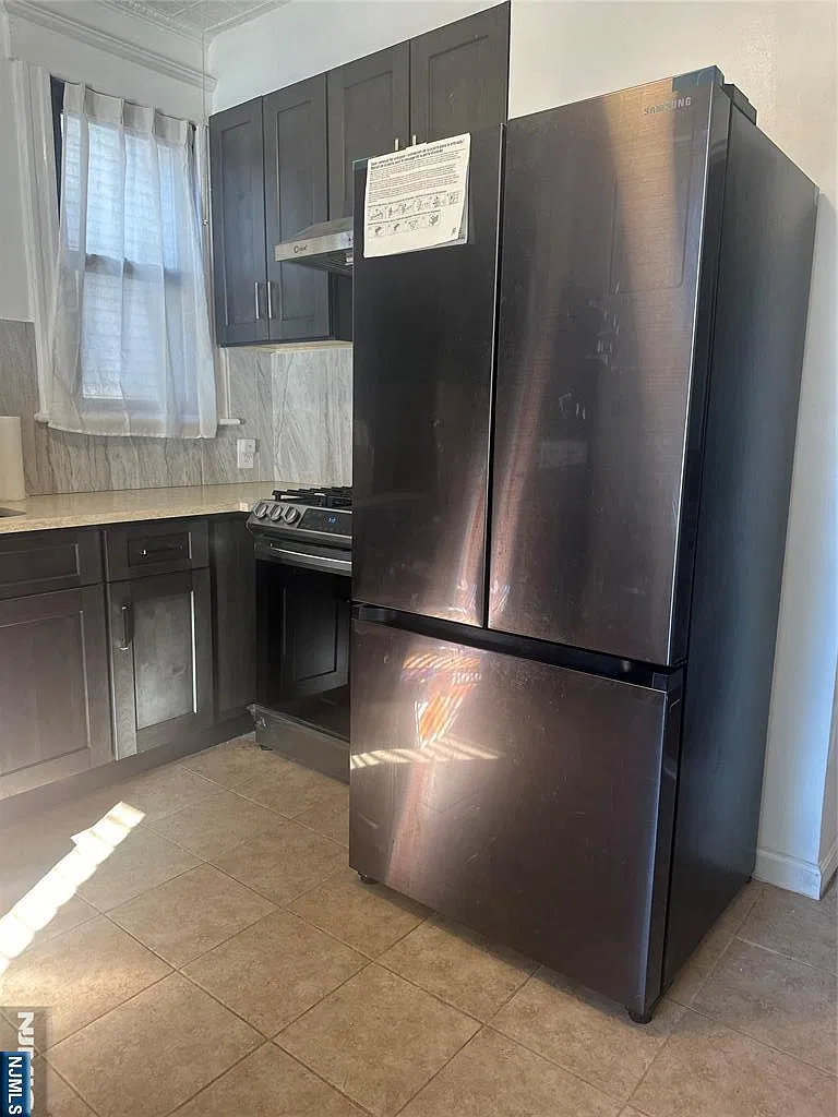 3 bed, 1.0 bath, $2,875 — Photo 4