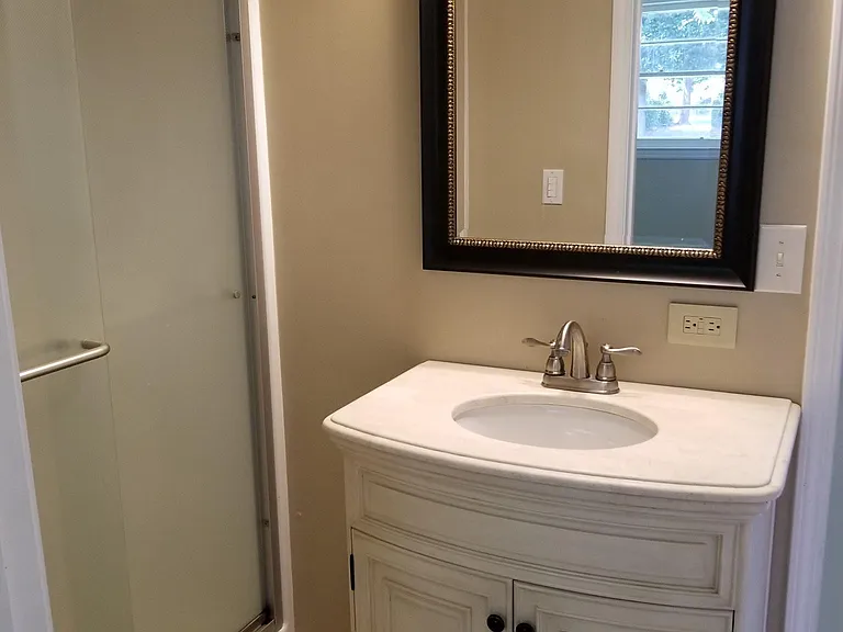 102 Woodfield Dr — Photo 15