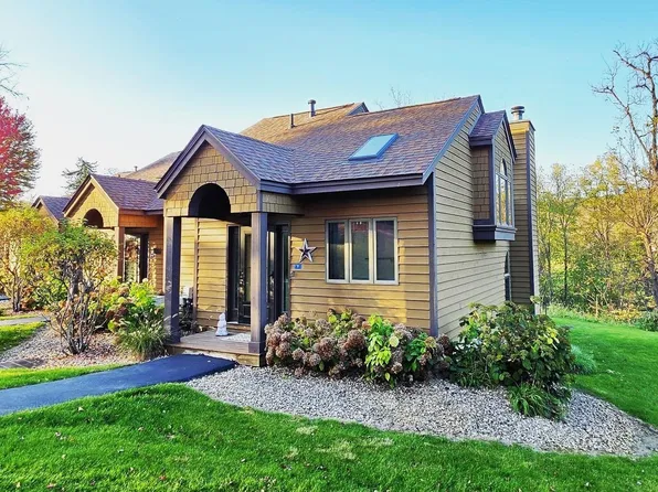 9 Creekwood Ln, Galena, IL 61036