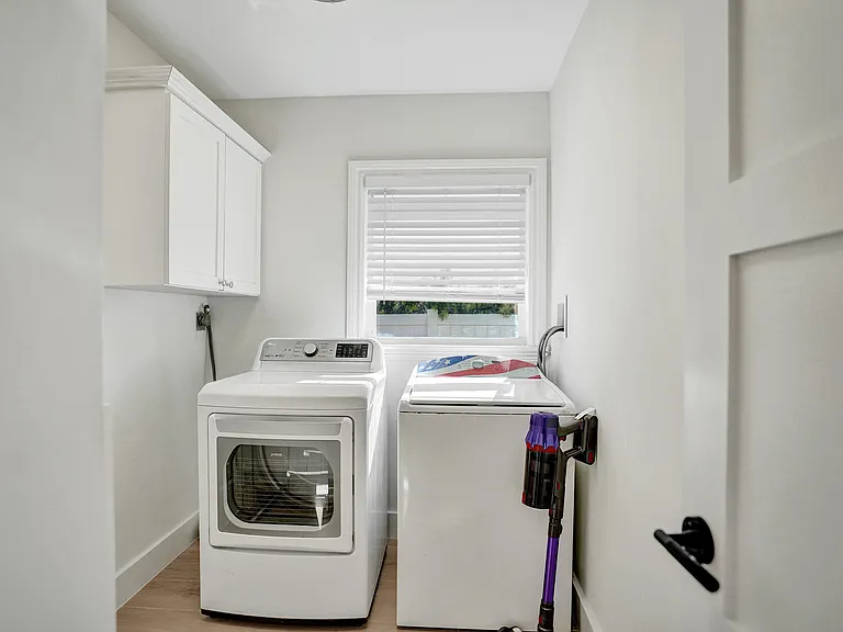 885 Nafa Dr — Photo 76