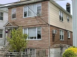 2563 124th St, Flushing, NY 11354