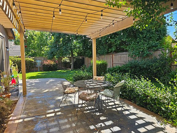 5th image of 4206 Torrazzo Way