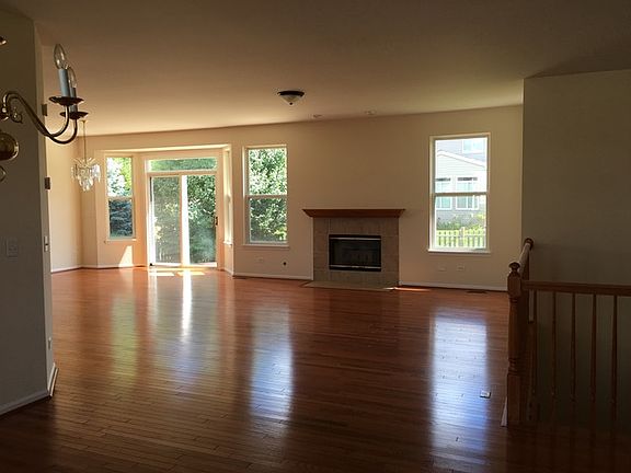 3rd image of 2400 Vivaldi St
