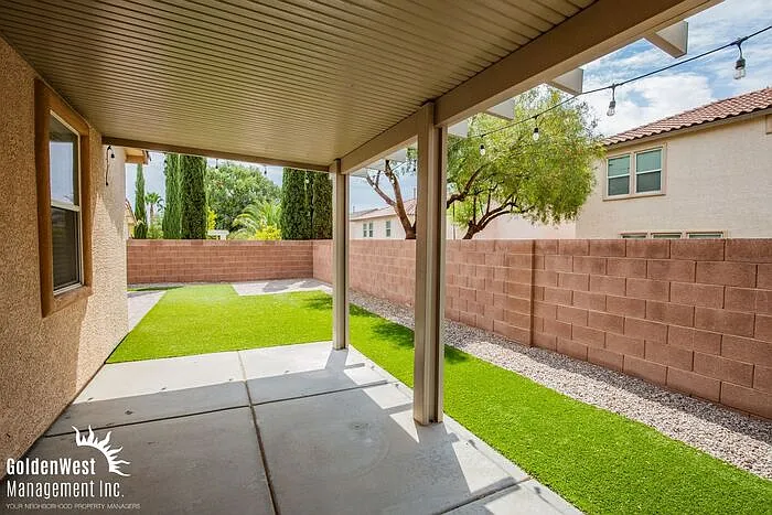 11235 Tribiani Ave — Photo 16