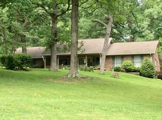 1940 Greens Trail Dr, Jackson, MO 63755