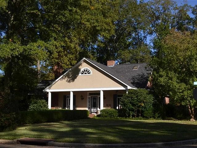 1st image of 4110 Robin Dr