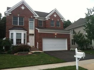 17 Walden Ct, Old Bridge, NJ 08857