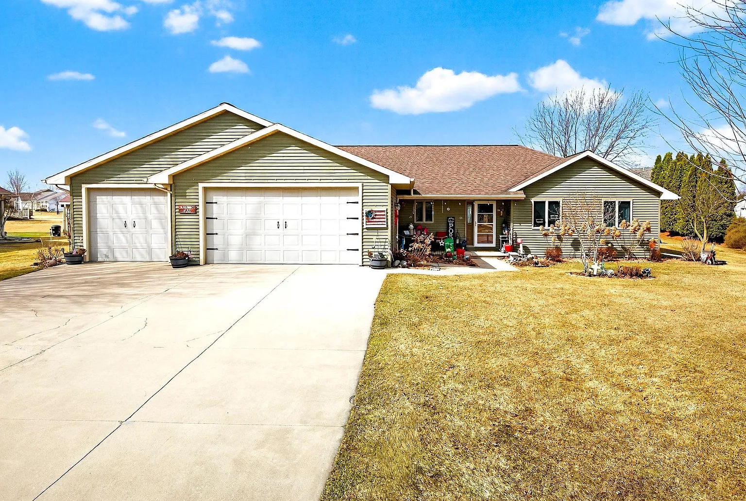 426 Wooden Shoe Cir photo 1