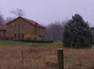 163 Dinnerbell Rd, Butler, PA 16002