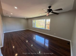 7 Balmoral Dr #3, Kitchener, ON N2M2J7