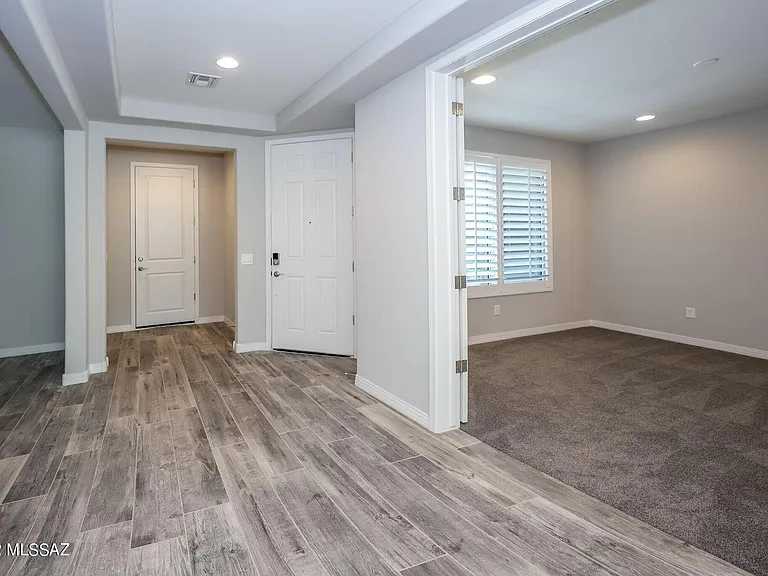 11846 N Silver Village Pl — Photo 5