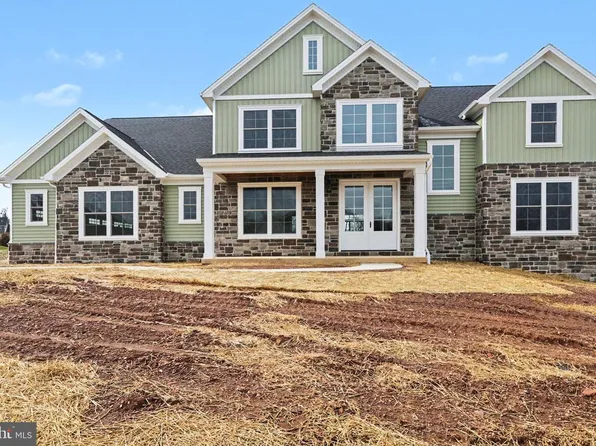 407 Willow Oak Dr, Lewisberry, PA 17339