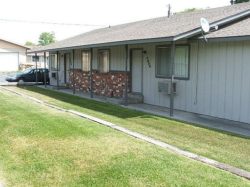 1st image of 1228 W Lakeside Dr