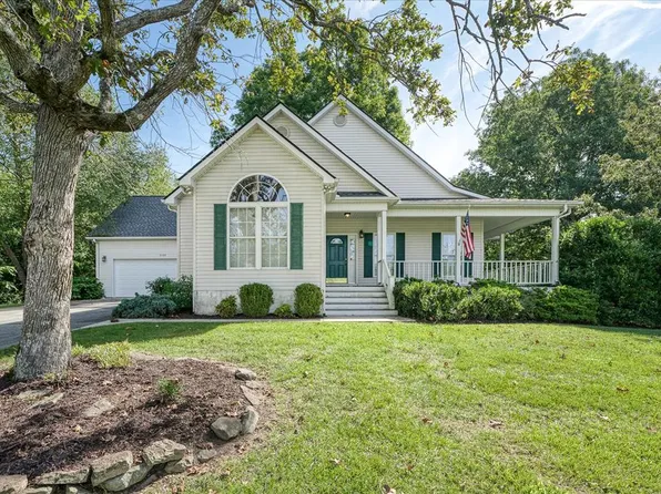 2140 Ona Rd, Crossville, TN 38572