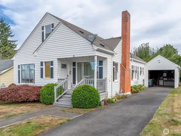 475 S 2nd Street, Cathlamet, WA 98612