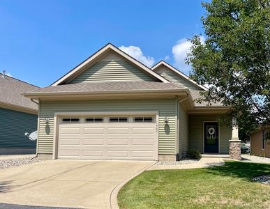 1460 Swansea Ln, Valparaiso, IN, 46385