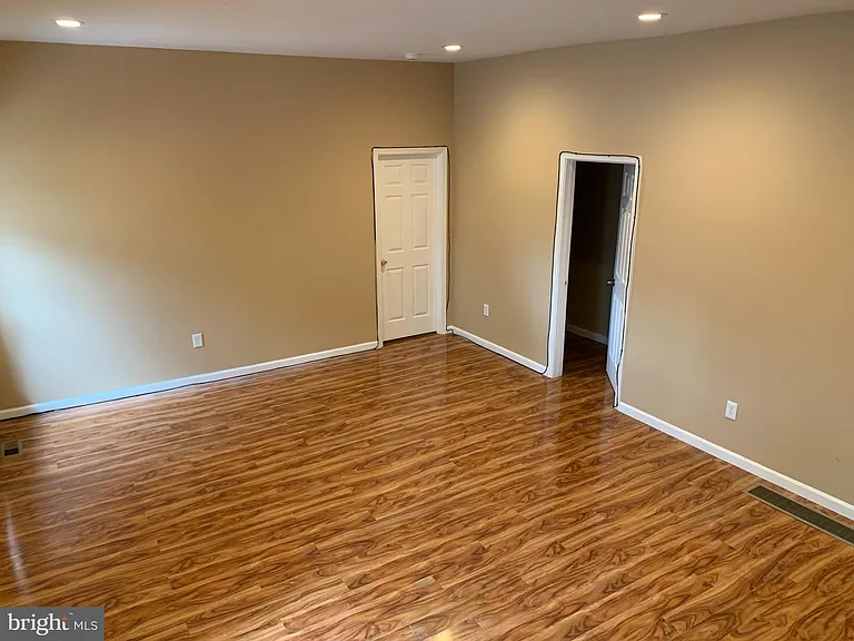 3350 Conrad St #B — Photo 6
