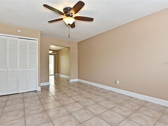 5th image of 602 Casa Park H Ct