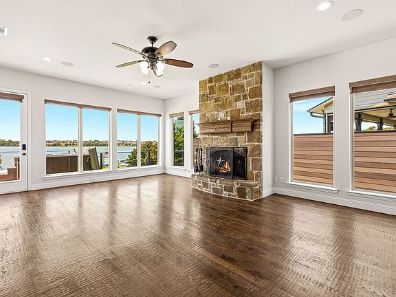 4th image of 2313 Windjammer Way