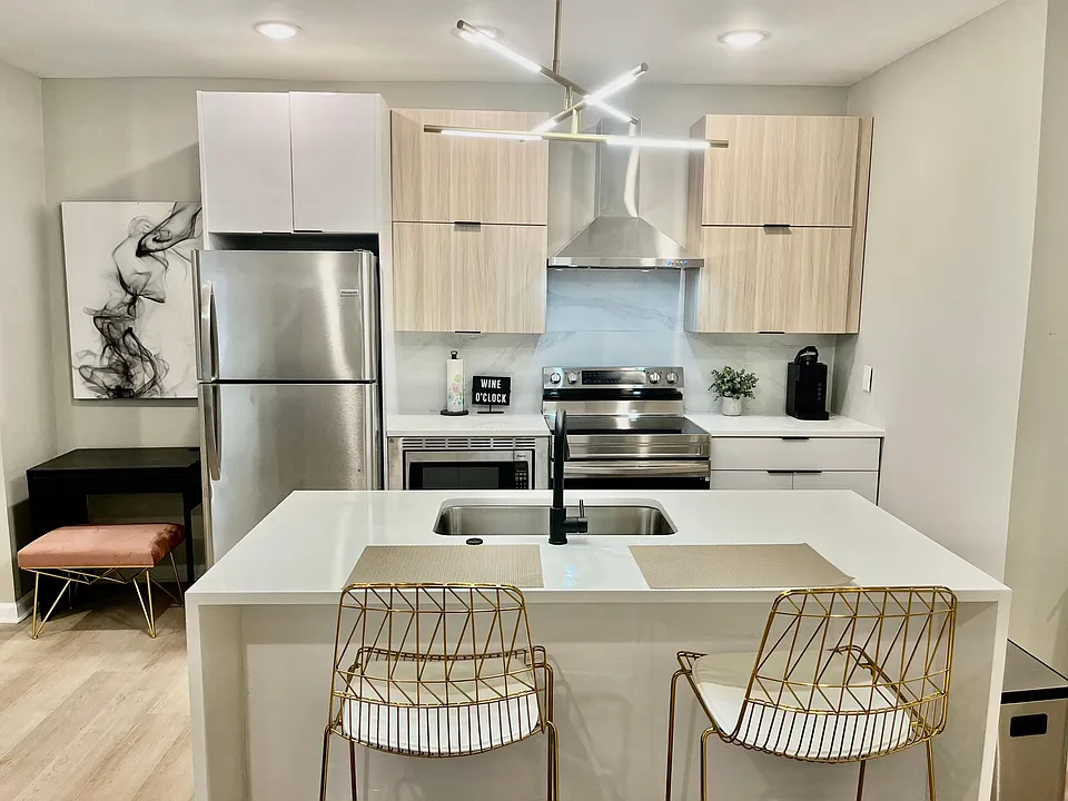 3831 Atlantic Ave #3