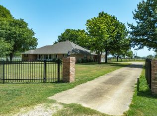 219 Brown Rd, Ennis, TX 75119