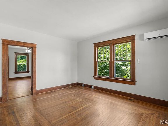 3rd image of 913 Maupin Ave