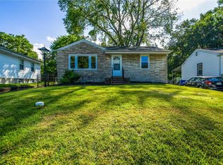 245 De Smet Dr, Florissant, MO