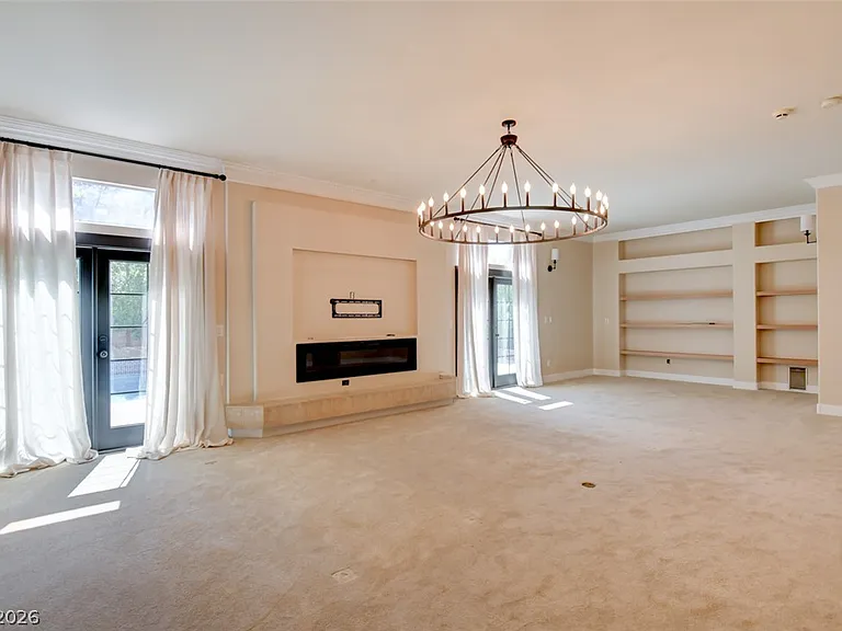 7686 Gossamer Wind St — Photo 14