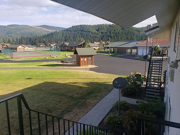 5th image of 35 Fairway Dr #2