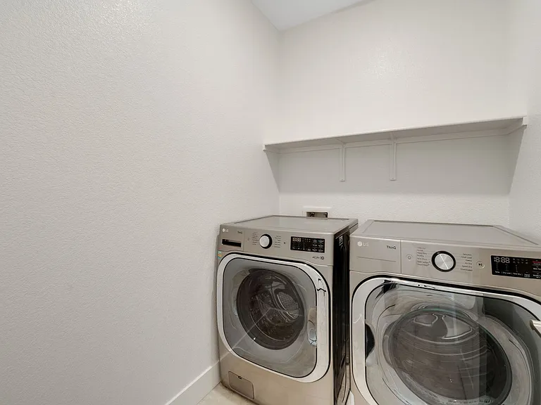 3363 Apollo Ct — Photo 33