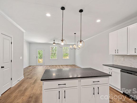 4th image of 4019 Sofley Rd