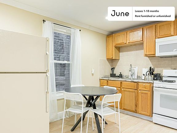 2nd image of 1639 W Superior St