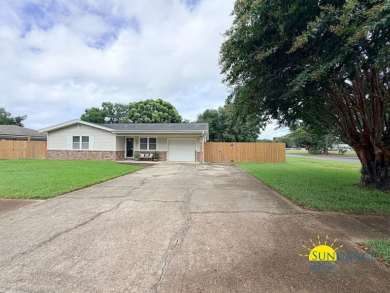 48 Poulton Dr — Photo 30