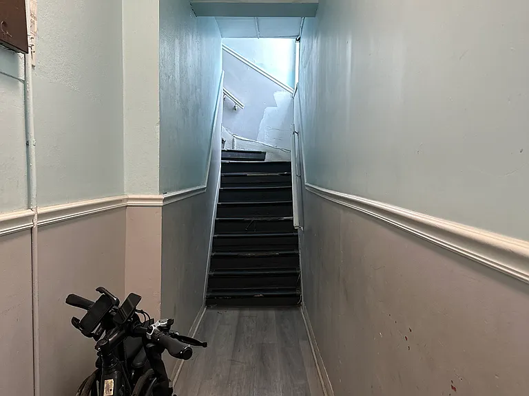 240 Paterson Ave #5 — Photo 35