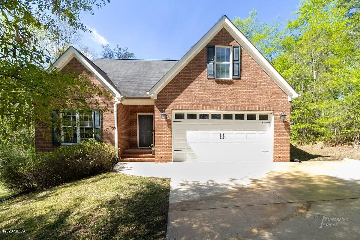 702 Captain Kell Dr photo 1
