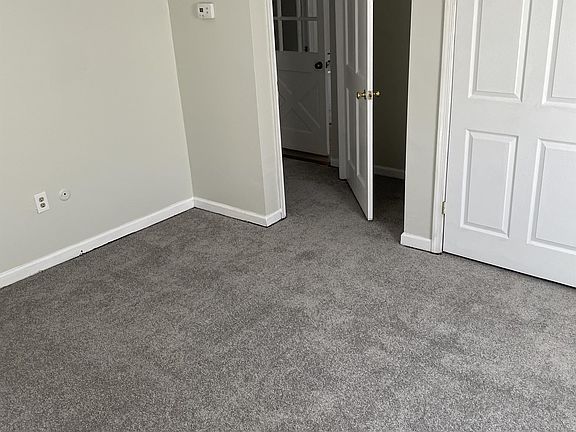 5th image of 423 Radcliffe St #430B