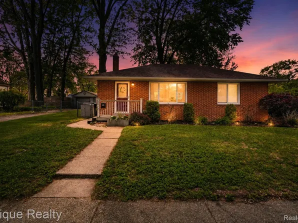 29087 Howard Ave, Madison Heights, MI 48071