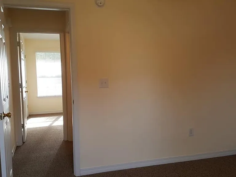 502 Meadow Ln — Photo 41