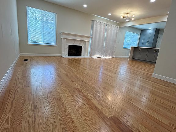 5th image of 3400 Glendora Dr