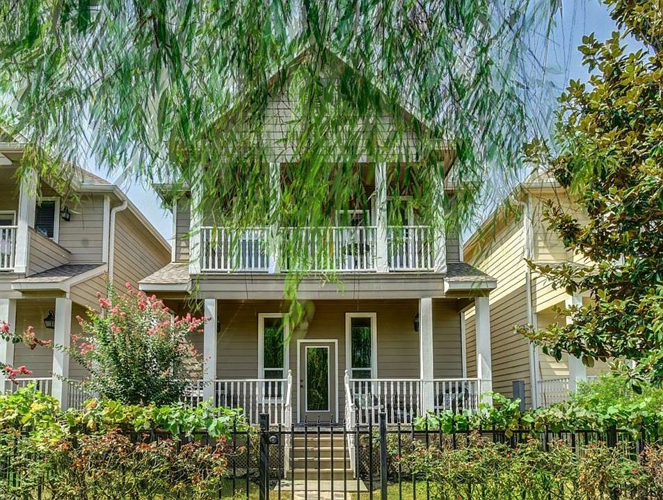 1st image of 819 Garden Rose Ln