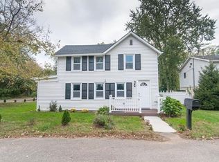 15 Bank St, Aberdeen, NJ 07747