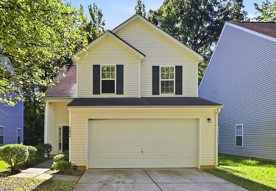 3834 Pauline Ln
