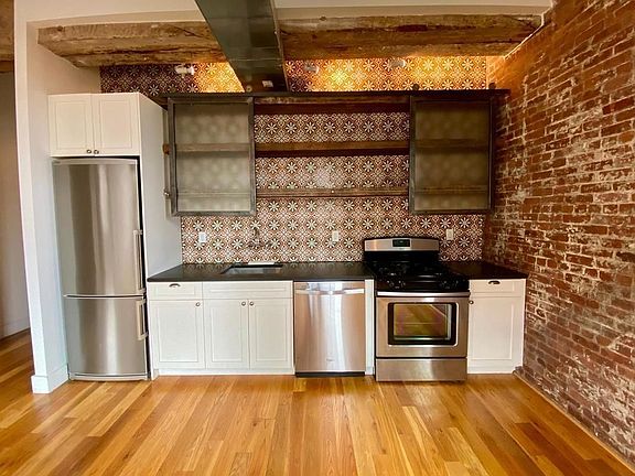 3rd image of 103 N 10th St APT 5D