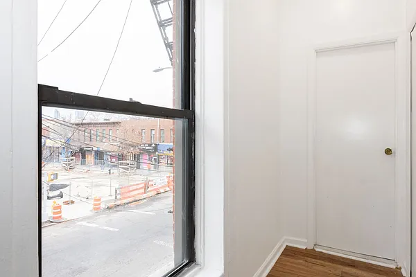 Rented by Century 21 American Homes | media 9