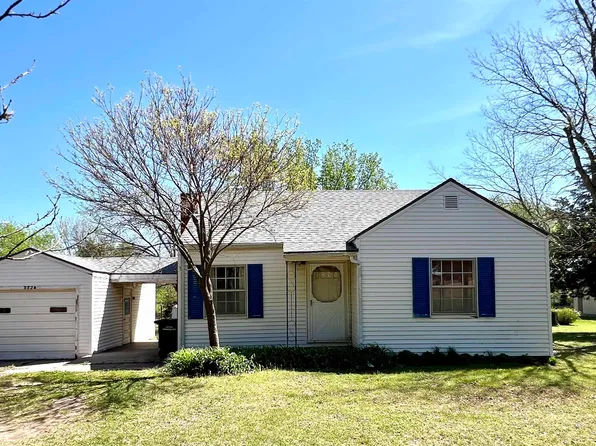 3224 N 8th St, Arkansas City, KS 67005