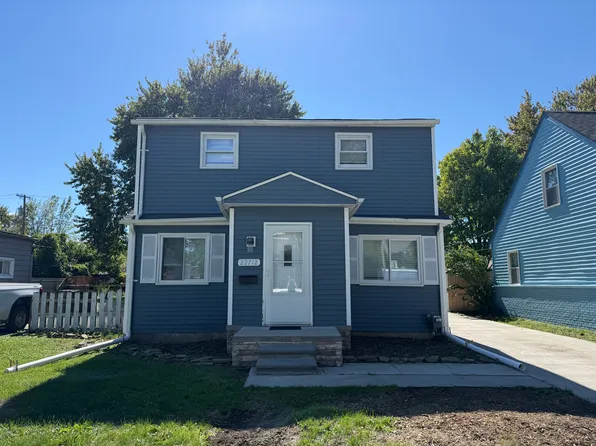 22712 Clairwood St, Saint Clair Shores, MI 48080