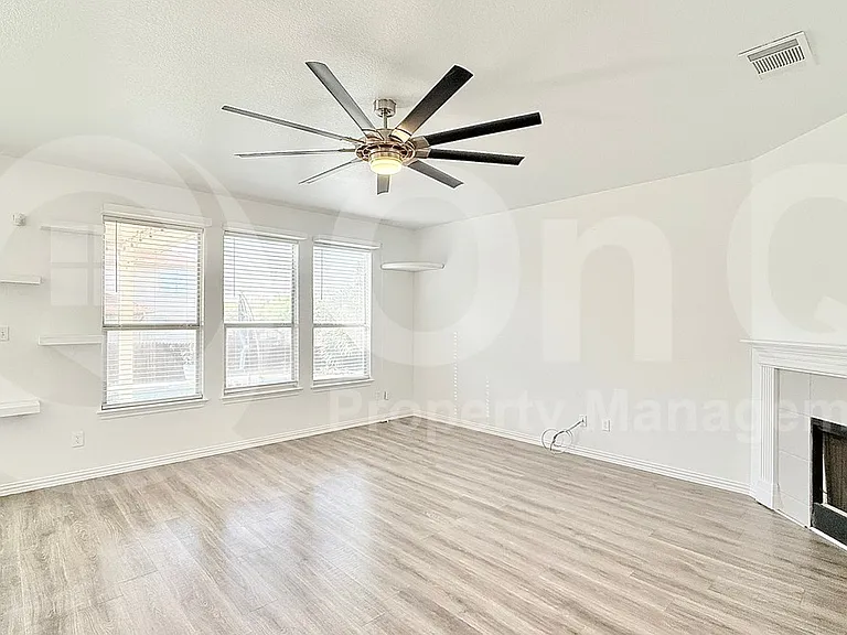 2302 Boulder Run — Photo 8